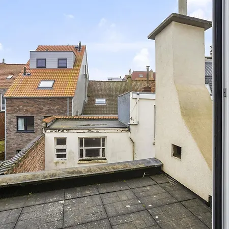 Holiday home In Near Sea Dyke Blankenberge